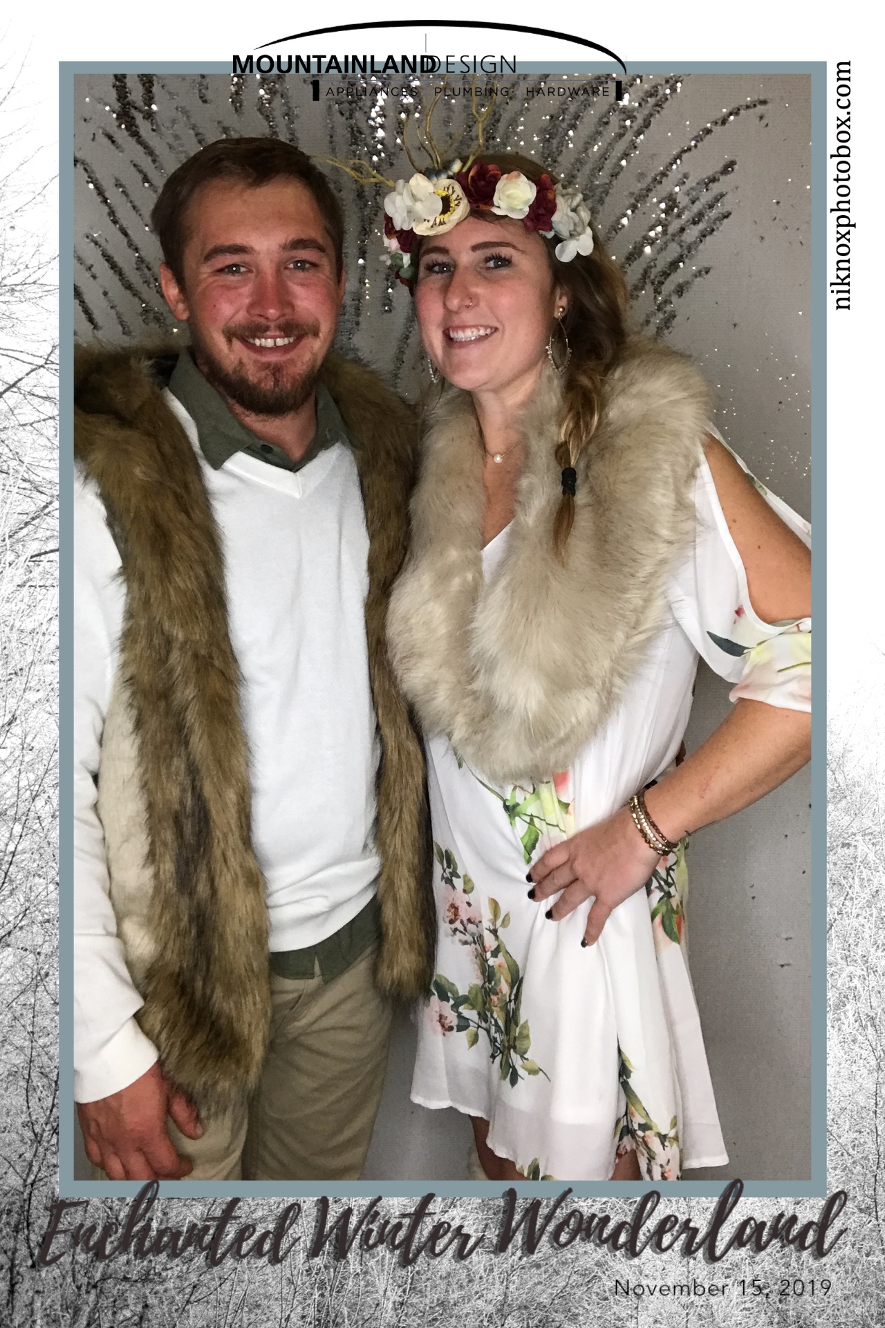 Enchanted Winter Wonderland | View more photos from the event at gallery.niknoxphotobox.com/u/NiKnox-Photo-Box/Enchanted-Winter-Wonderland